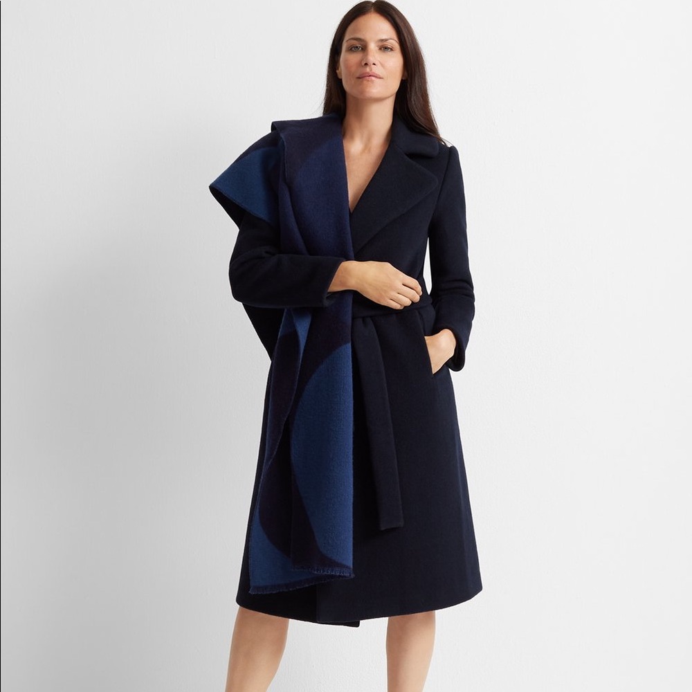 Club Monaco Circle Blanket Scarf